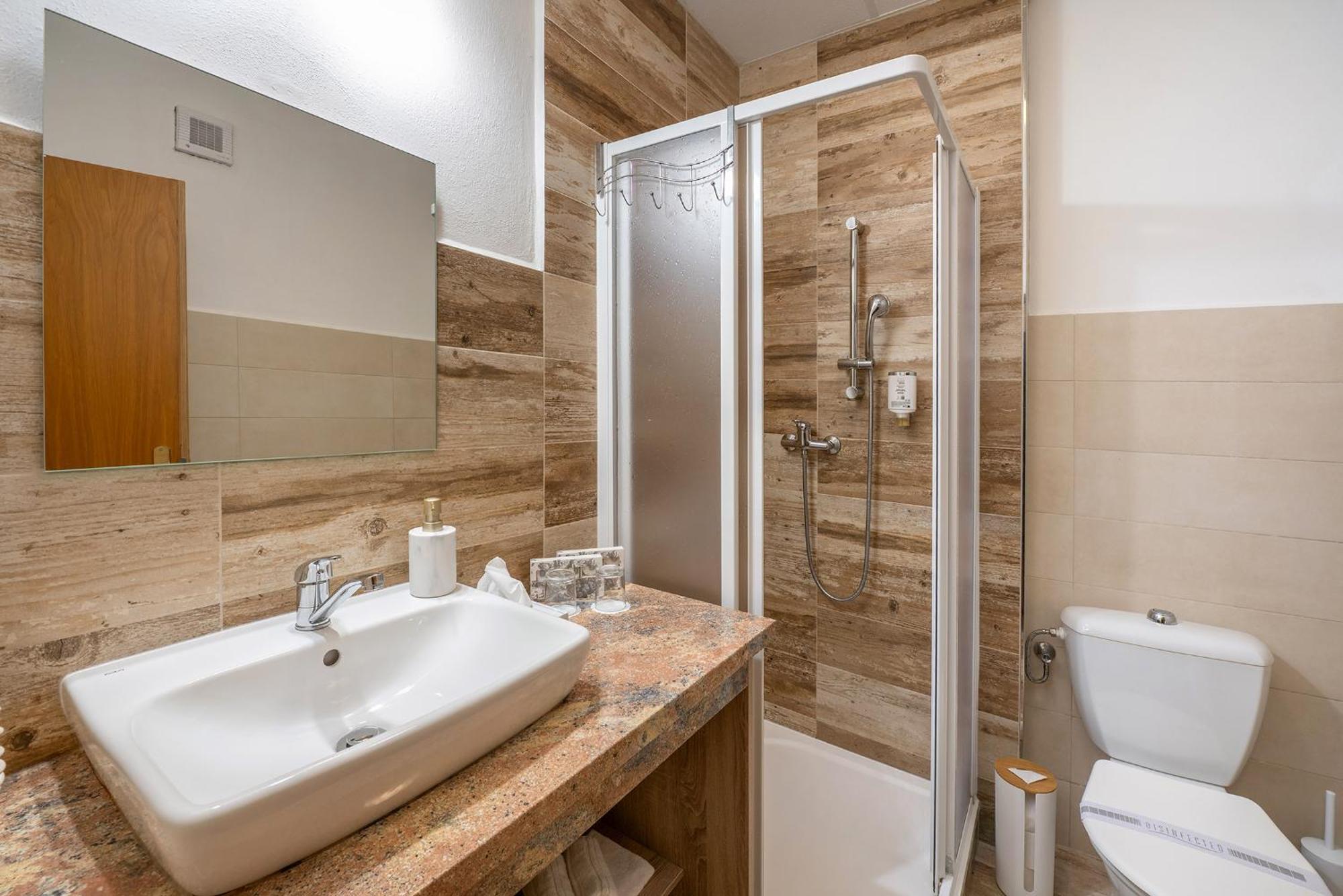 Rodinny Hotel Myslivna Trebon Bagian luar foto