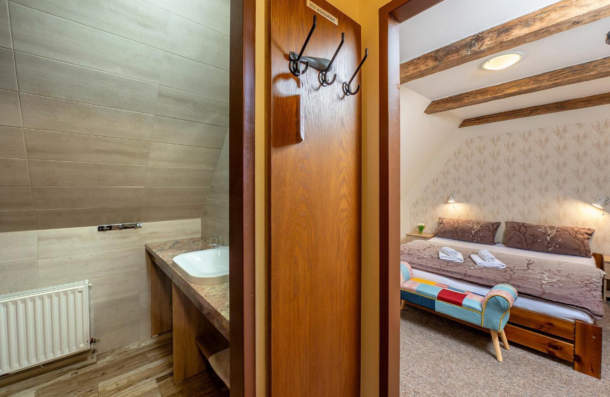 Rodinny Hotel Myslivna Trebon Bagian luar foto