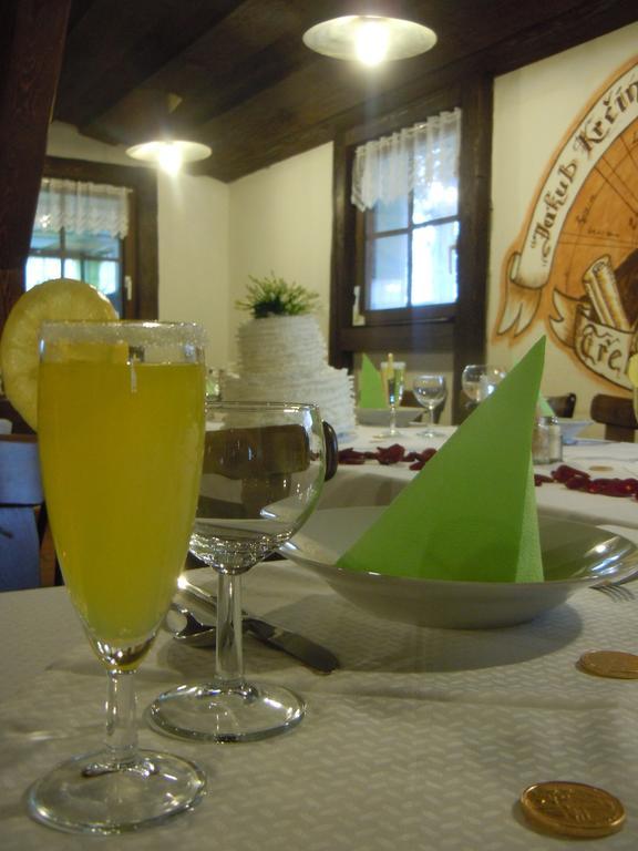 Rodinny Hotel Myslivna Trebon Bagian luar foto