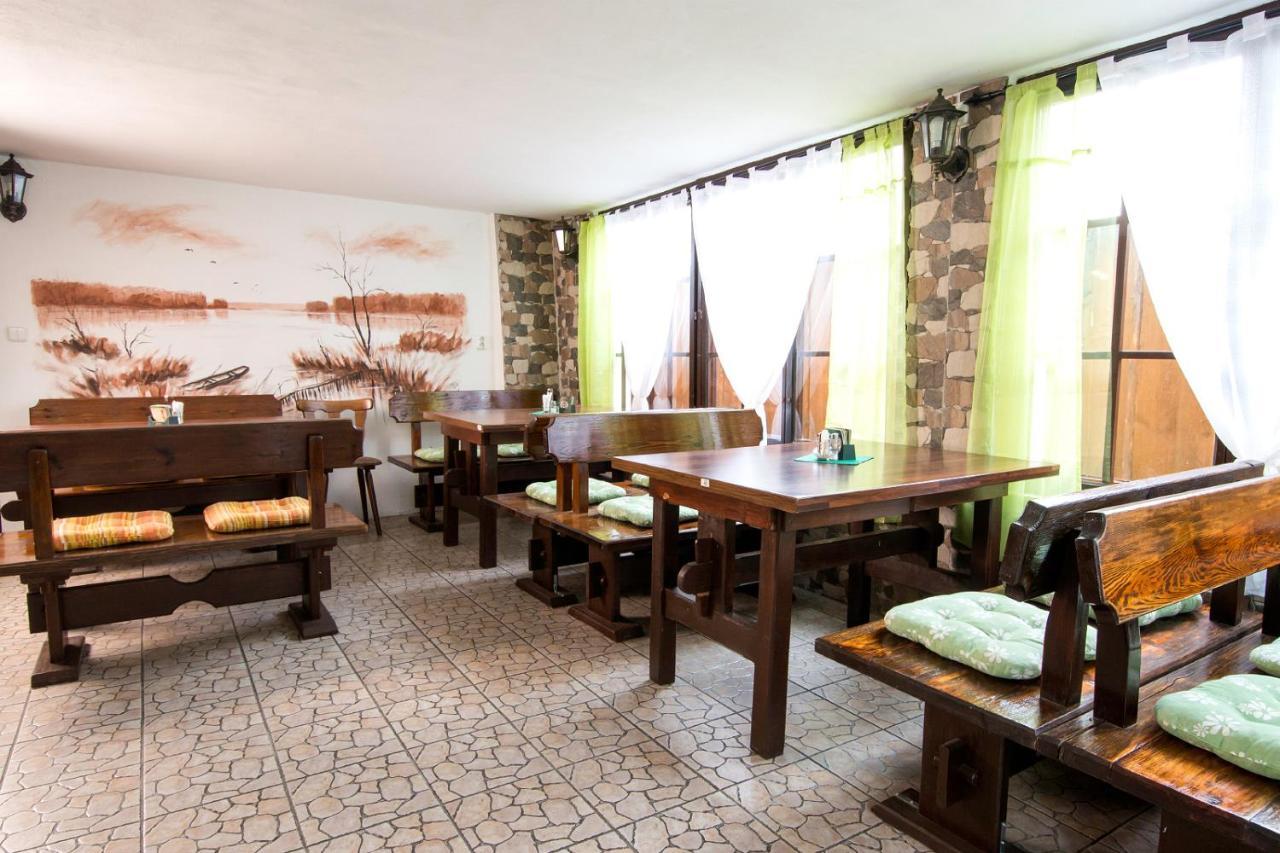 Rodinny Hotel Myslivna Trebon Bagian luar foto