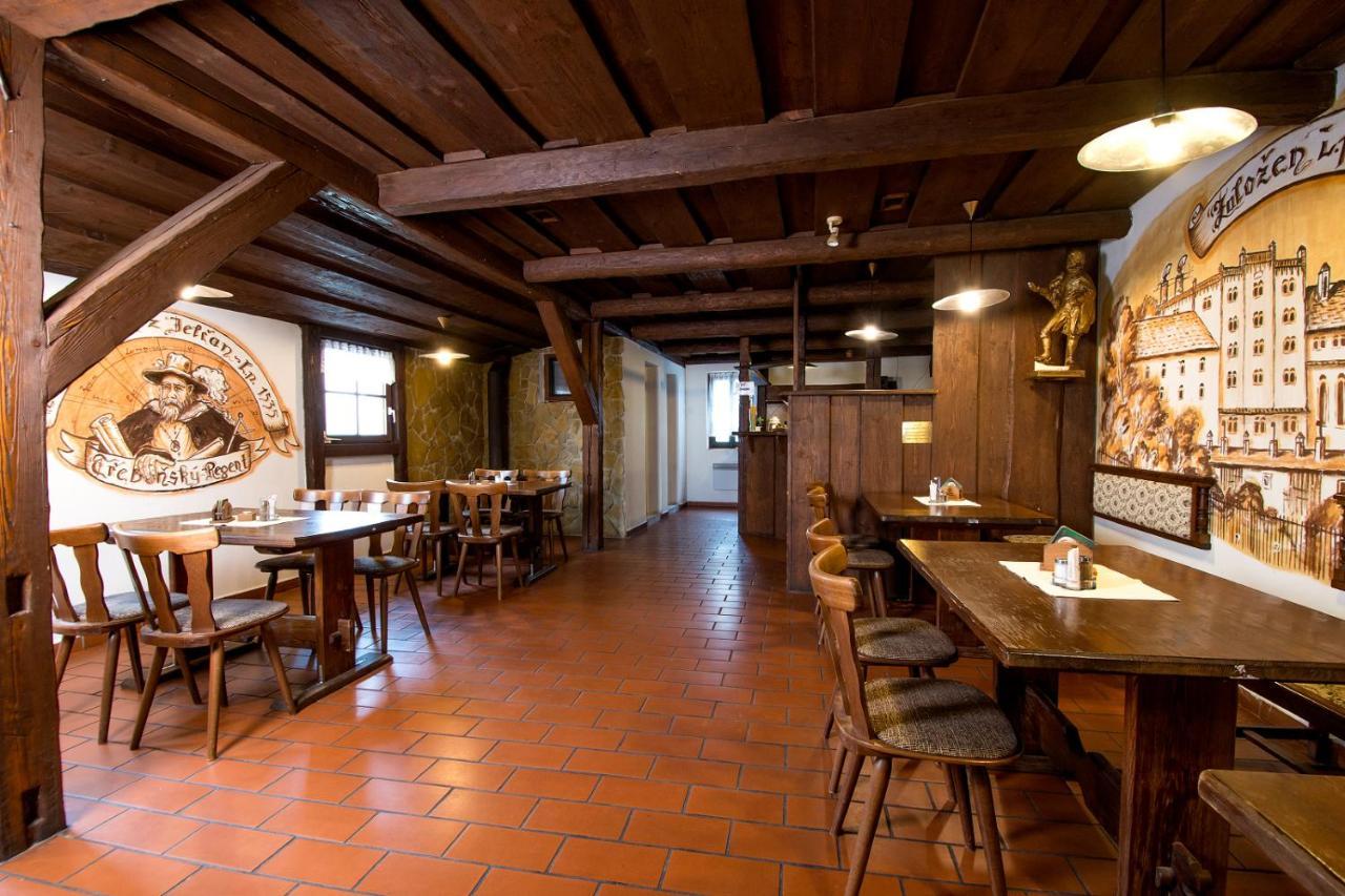 Rodinny Hotel Myslivna Trebon Bagian luar foto
